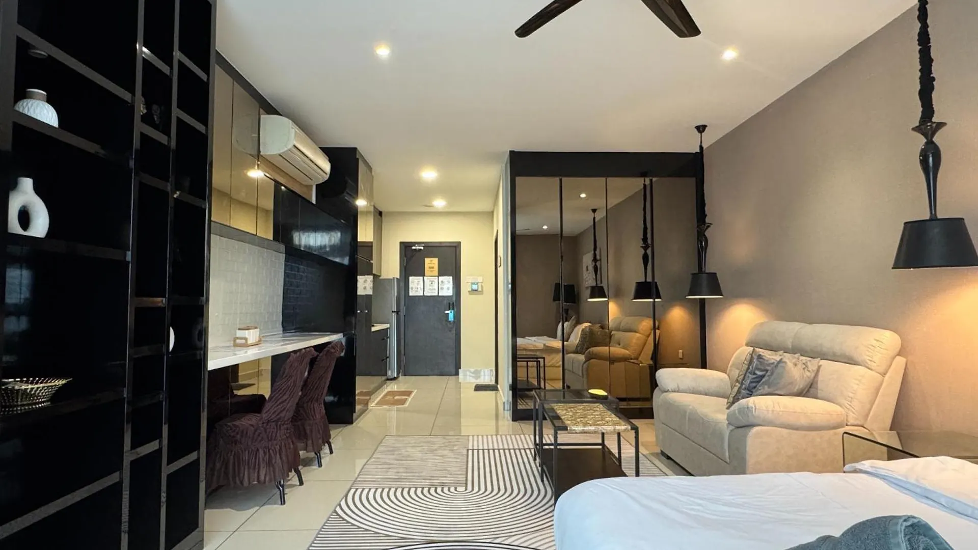 Jb City Shopping Mall Apartment Johor Bahru
