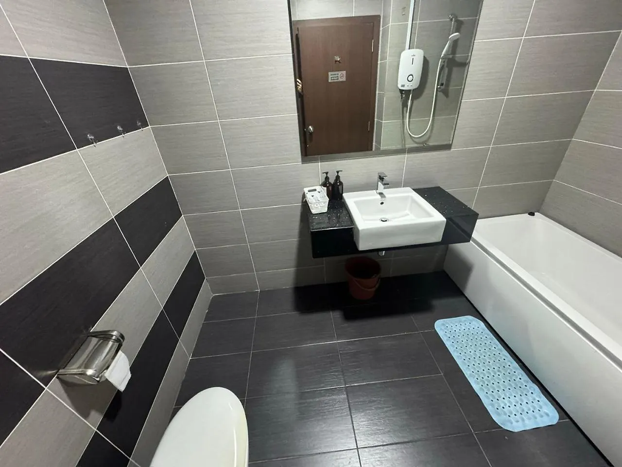 Jb City Shopping Mall Apartment Johor Bahru